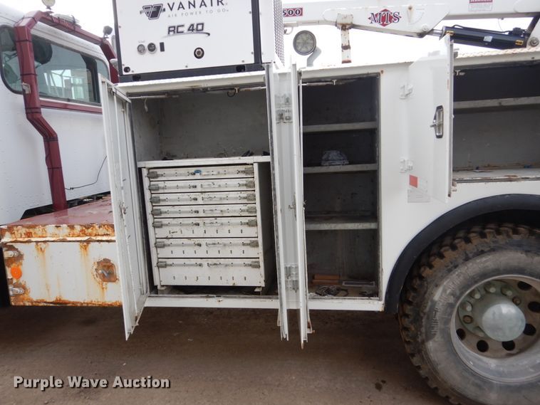 image for item FX9036 2005 Peterbilt 330 service truck with crane