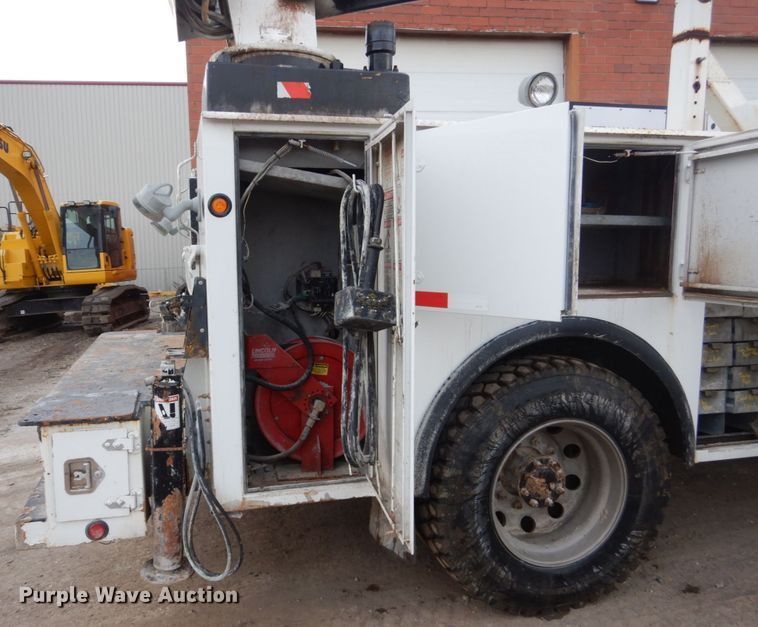 image for item FX9036 2005 Peterbilt 330 service truck with crane