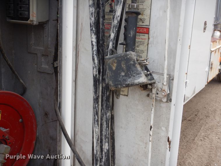 image for item FX9036 2005 Peterbilt 330 service truck with crane