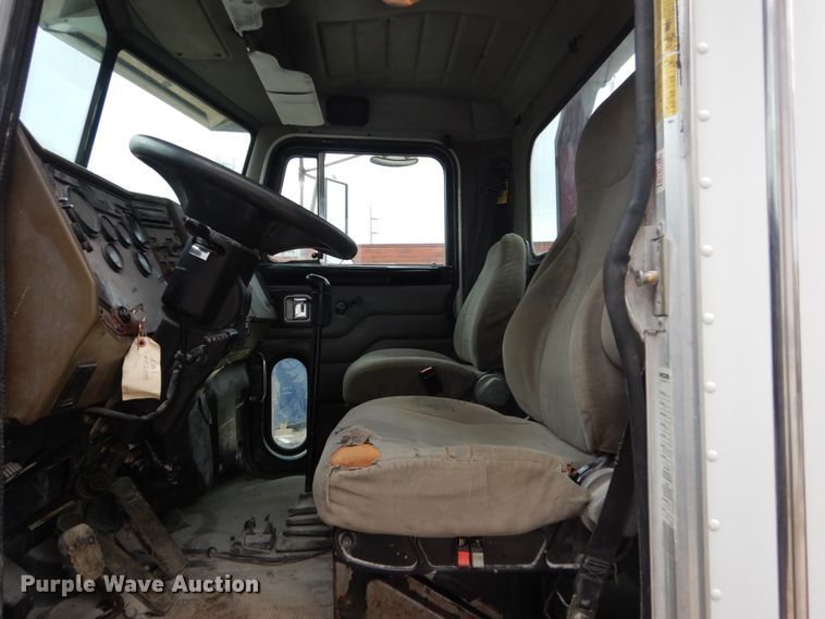 image for item FX9036 2005 Peterbilt 330 service truck with crane