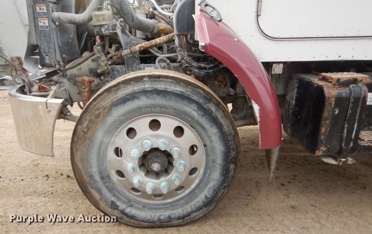 image for item FX9036 2005 Peterbilt 330 service truck with crane