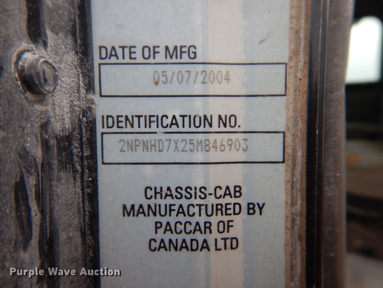 image for item FX9036 2005 Peterbilt 330 service truck with crane