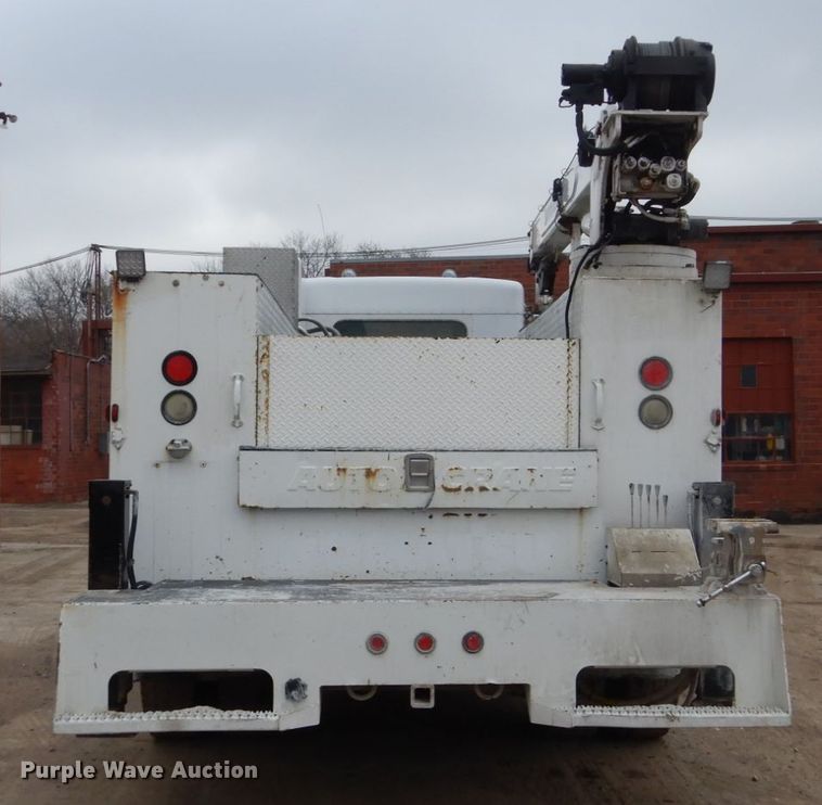 image for item FX9037 2006 Kenworth T300 service truck with crane