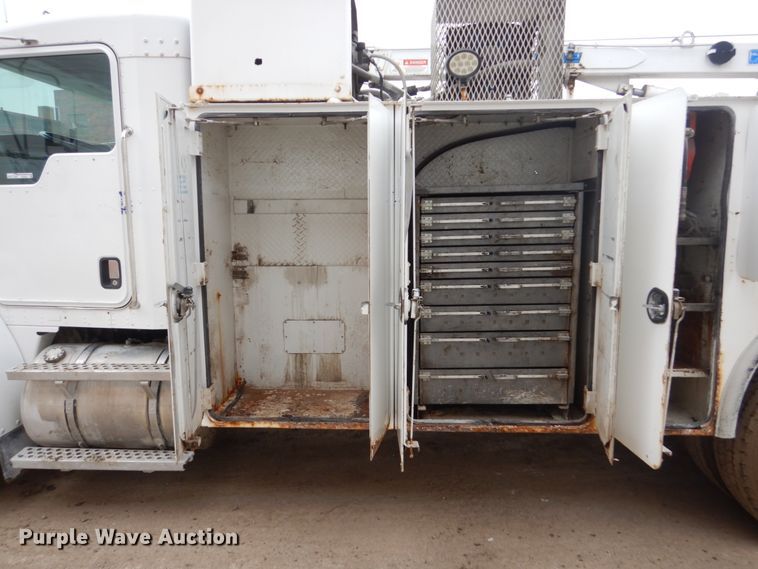 image for item FX9037 2006 Kenworth T300 service truck with crane