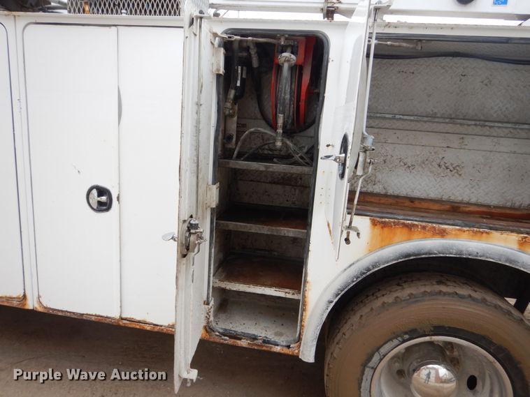 image for item FX9037 2006 Kenworth T300 service truck with crane