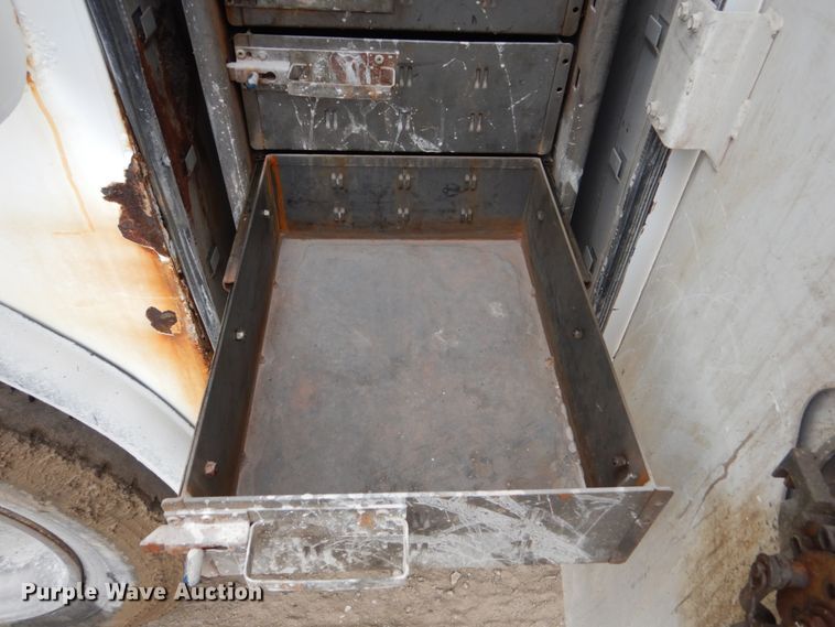 image for item FX9037 2006 Kenworth T300 service truck with crane