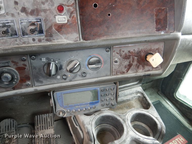 image for item FX9037 2006 Kenworth T300 service truck with crane