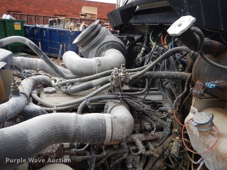 image for item FX9037 2006 Kenworth T300 service truck with crane