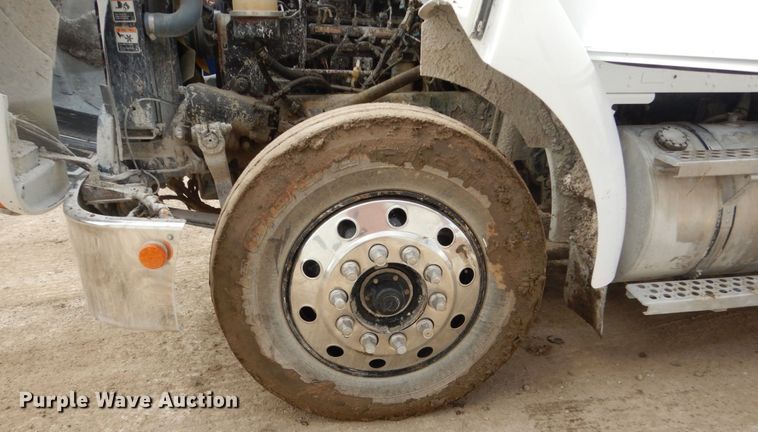 image for item FX9037 2006 Kenworth T300 service truck with crane