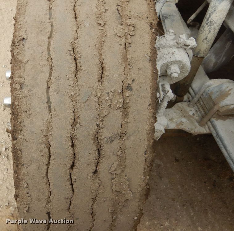 image for item FX9037 2006 Kenworth T300 service truck with crane