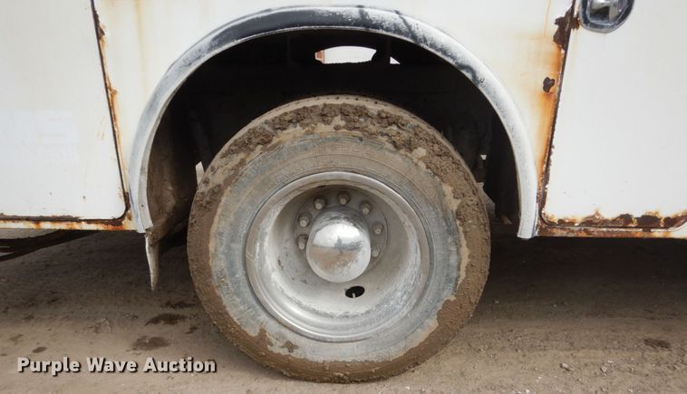 image for item FX9037 2006 Kenworth T300 service truck with crane