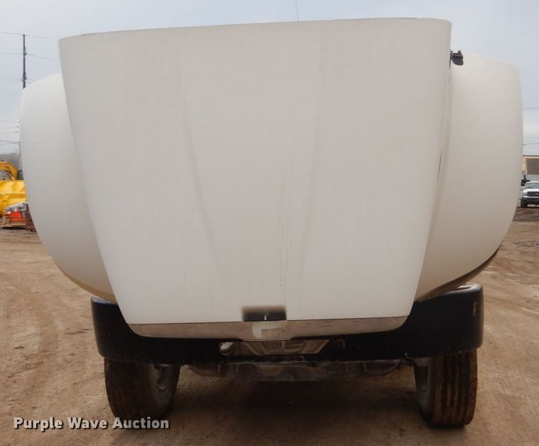 image for item FX9038 2007 Peterbilt 335 service truck