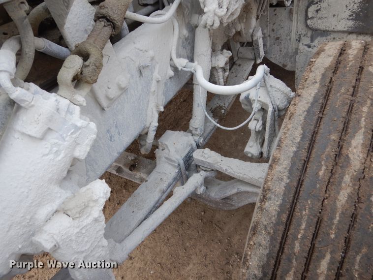 image for item FX9038 2007 Peterbilt 335 service truck