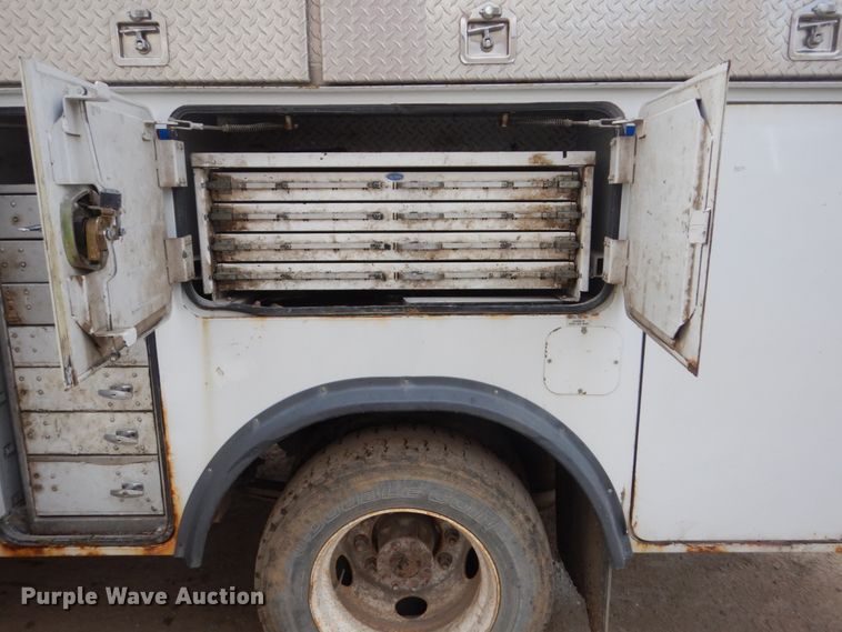 image for item FX9040 2013 Ford F650 Super Duty service truck