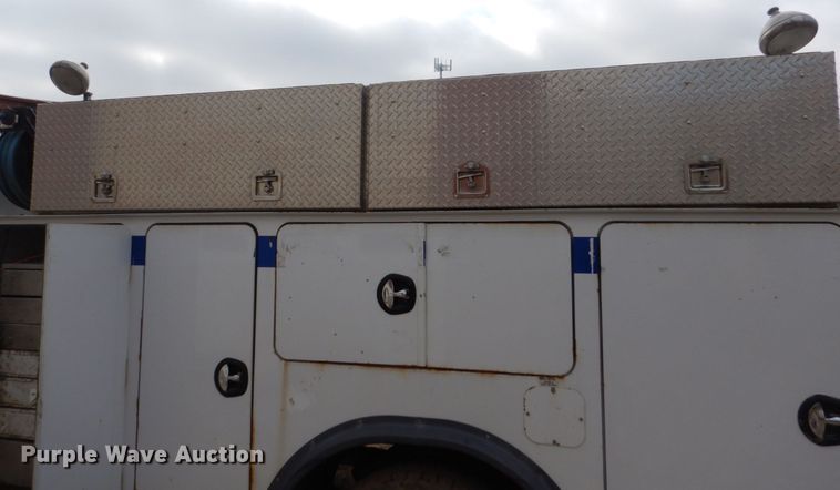 image for item FX9040 2013 Ford F650 Super Duty service truck