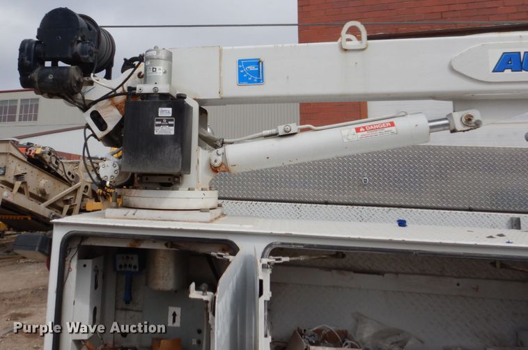 image for item FX9040 2013 Ford F650 Super Duty service truck