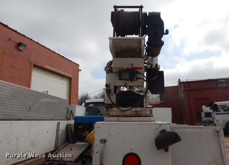 image for item FX9040 2013 Ford F650 Super Duty service truck