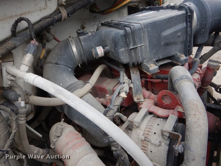 image for item FX9040 2013 Ford F650 Super Duty service truck