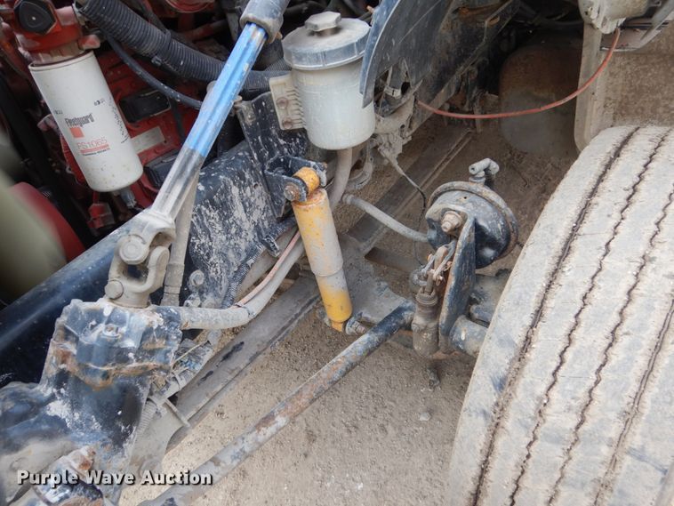 image for item FX9040 2013 Ford F650 Super Duty service truck