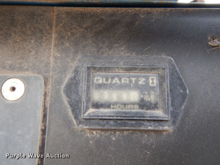 image for item FX9041 2004 Ford F550 Super Duty service truck