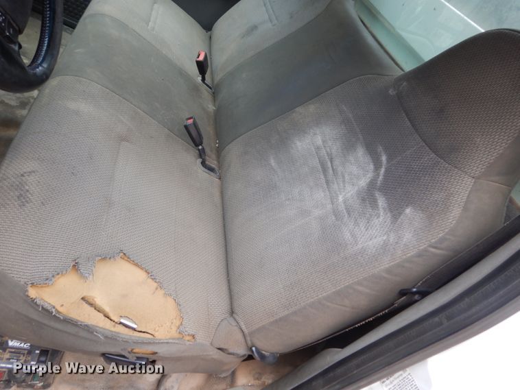 image for item FX9041 2004 Ford F550 Super Duty service truck