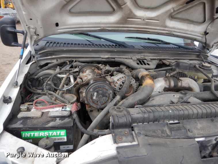 image for item FX9041 2004 Ford F550 Super Duty service truck