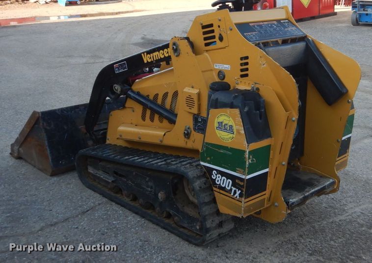 image for item FX9042 2017 Vermeer S800TX  compact utility loader
