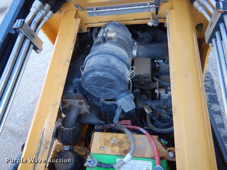 image for item FX9042 2017 Vermeer S800TX  compact utility loader