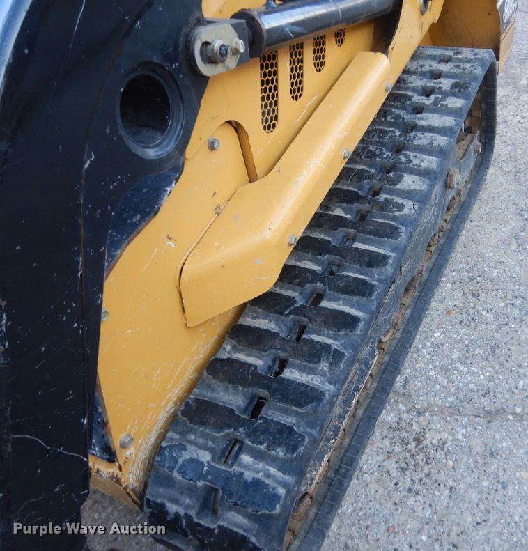 image for item FX9042 2017 Vermeer S800TX  compact utility loader