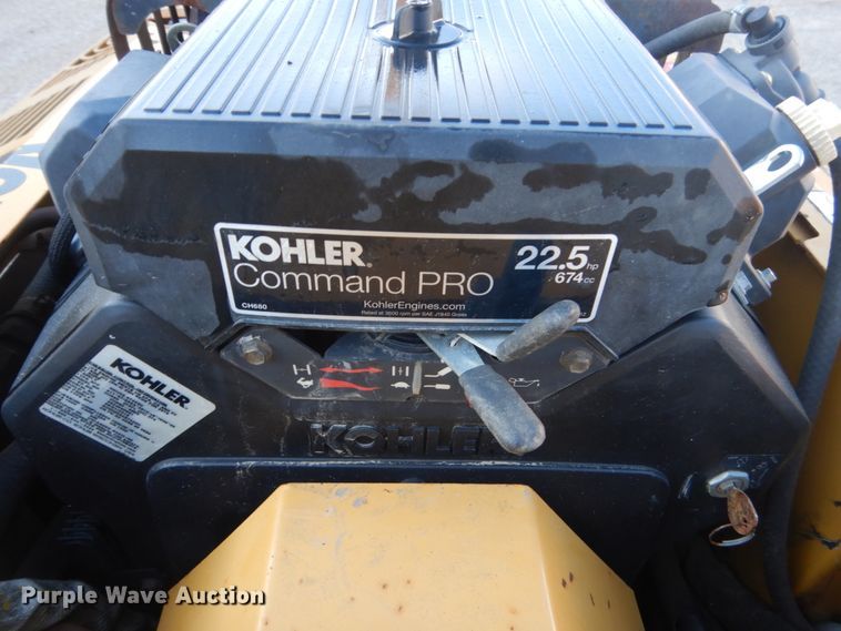 image for item FX9043 2002 Vermeer RT200 trencher