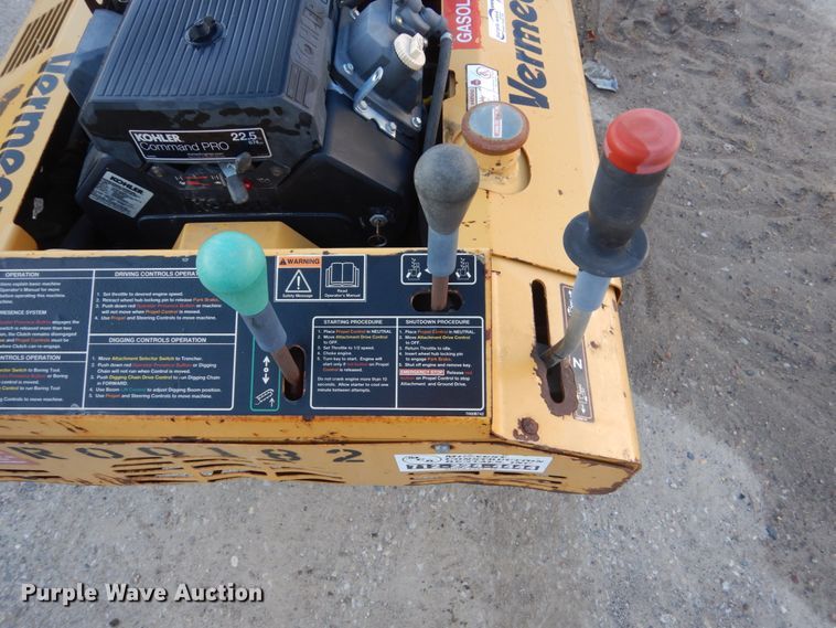 image for item FX9043 2002 Vermeer RT200 trencher