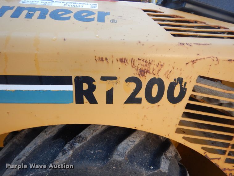 image for item FX9043 2002 Vermeer RT200 trencher