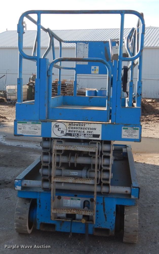 image for item FX9045 Genie GS-2646  scissor lift