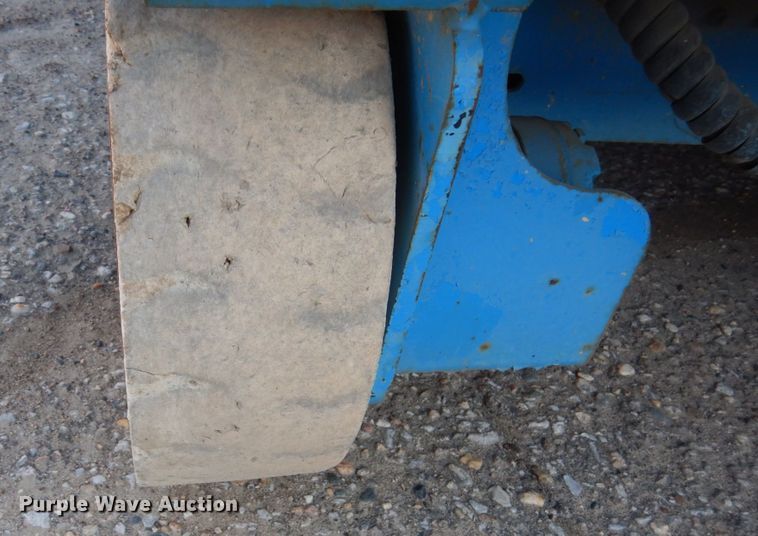 image for item FX9045 Genie GS-2646  scissor lift