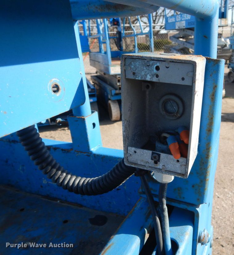 image for item FX9046 Genie GS-1930  scissor lift