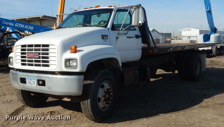 image for item FX9048 1999 GMC C7500 rollback truck