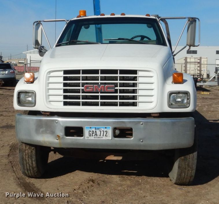 image for item FX9048 1999 GMC C7500 rollback truck