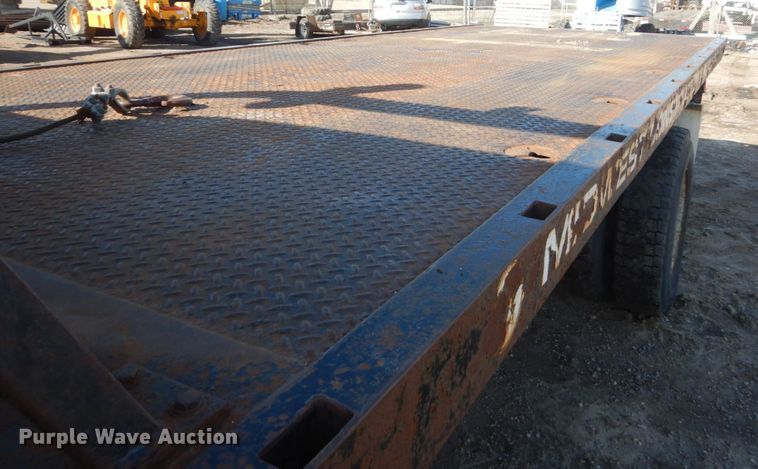 image for item FX9048 1999 GMC C7500 rollback truck