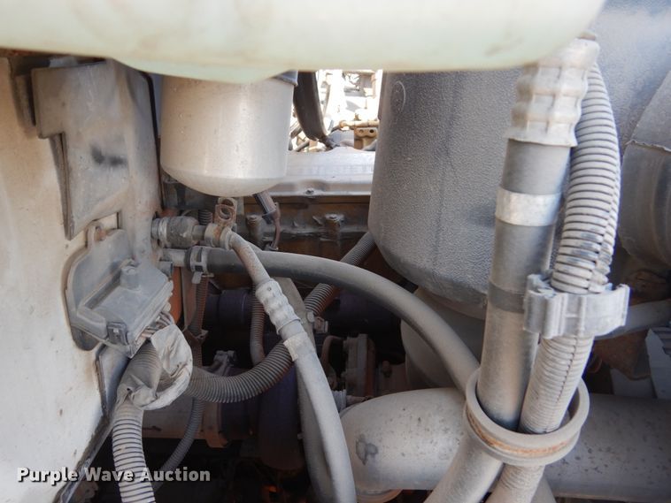 image for item FX9048 1999 GMC C7500 rollback truck