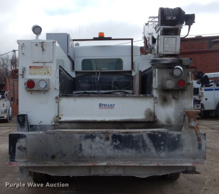 image for item FX9073 2003 Kenworth T300 service truck with crane