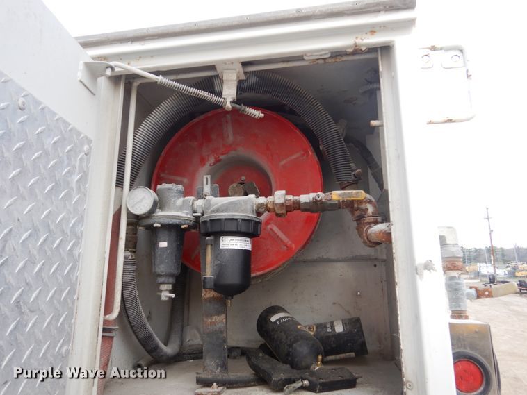 image for item FX9073 2003 Kenworth T300 service truck with crane