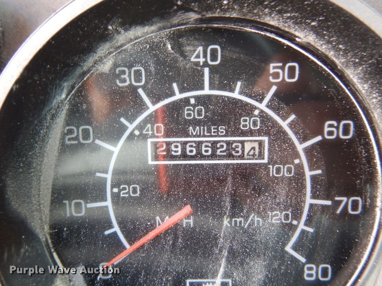 image for item FX9073 2003 Kenworth T300 service truck with crane