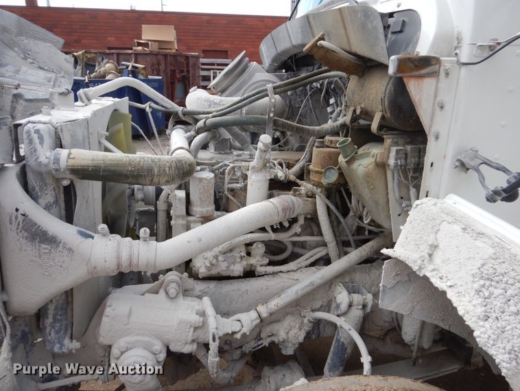 image for item FX9073 2003 Kenworth T300 service truck with crane