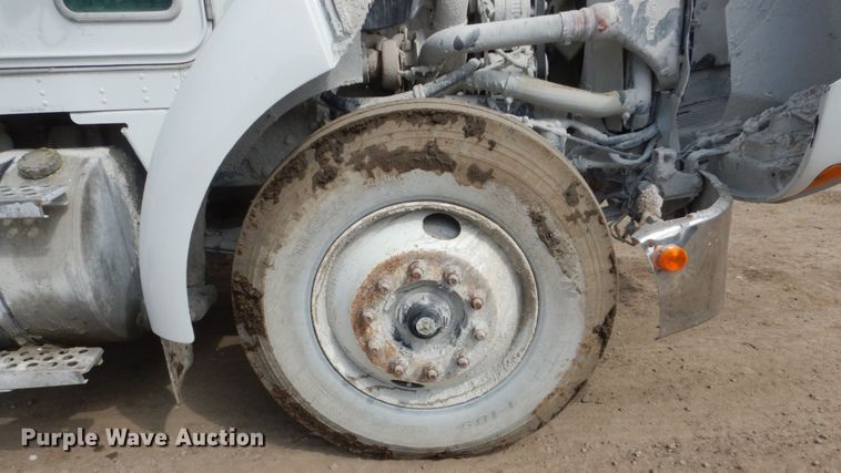 image for item FX9073 2003 Kenworth T300 service truck with crane