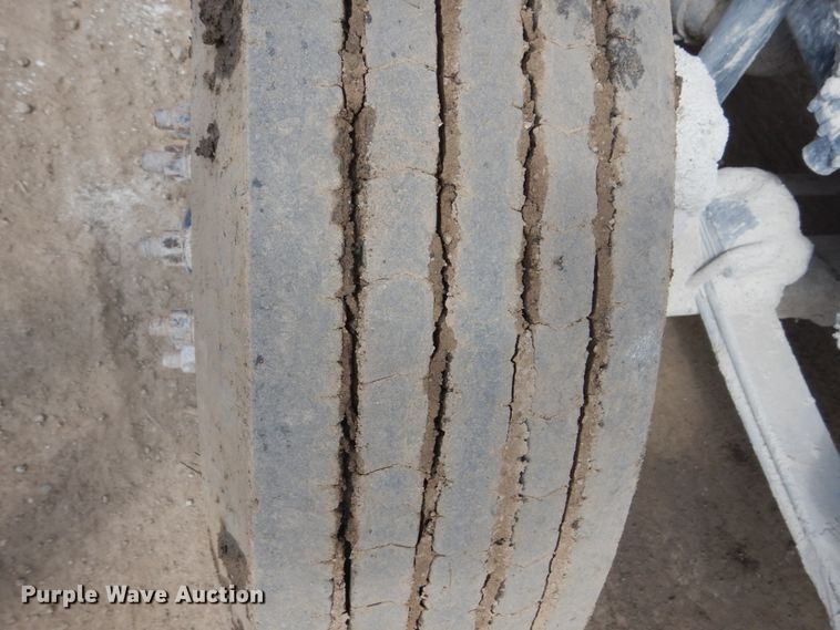 image for item FX9073 2003 Kenworth T300 service truck with crane