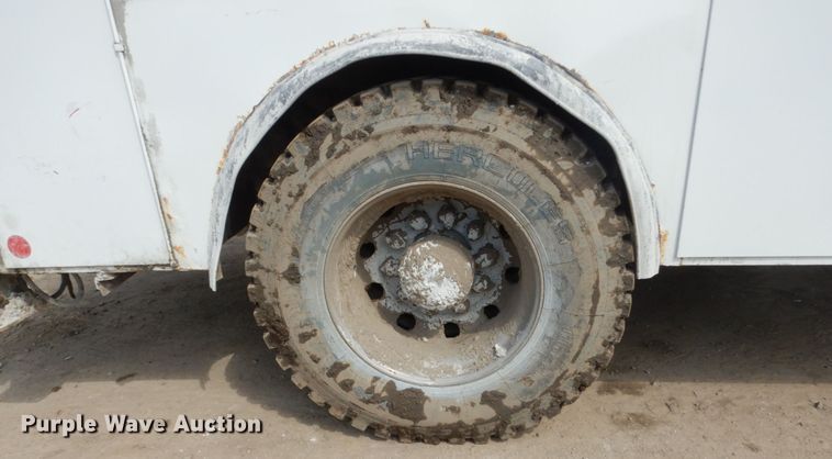 image for item FX9073 2003 Kenworth T300 service truck with crane