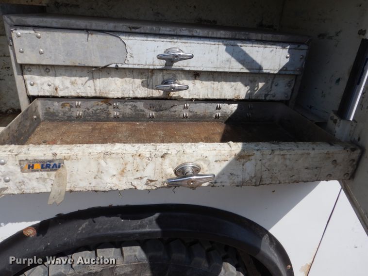 image for item FX9074 2011 Ford F750 Super Duty service truck with crane