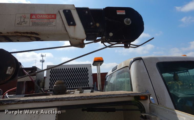 image for item FX9074 2011 Ford F750 Super Duty service truck with crane