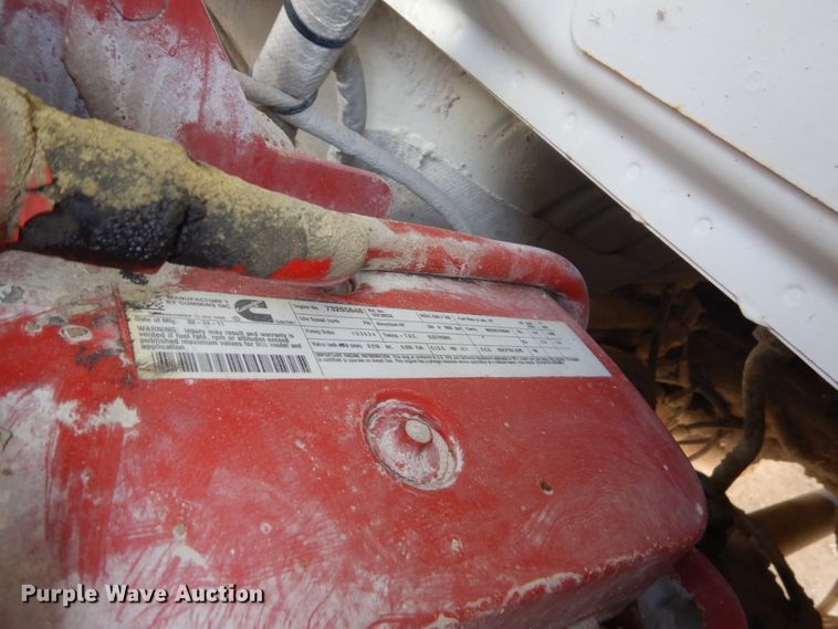 image for item FX9074 2011 Ford F750 Super Duty service truck with crane