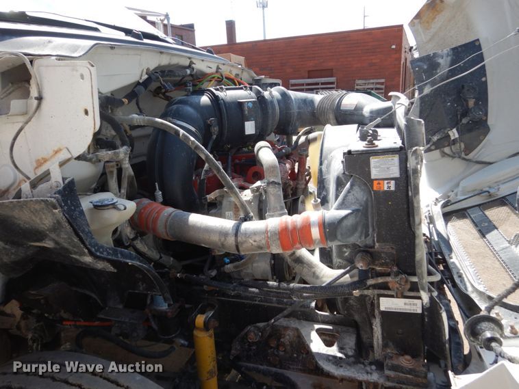 image for item FX9074 2011 Ford F750 Super Duty service truck with crane